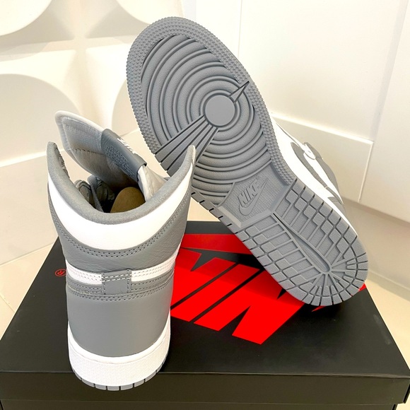 Air Jordan 1 Retro High OG GS- Stealth - Picture 5 of 6